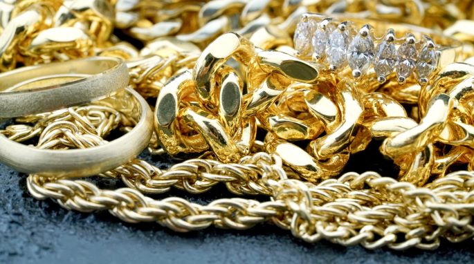 Why You Should Avoid Pawning Jewelry